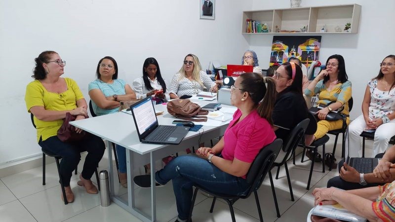 LUTA DOS/AS TRABALHADORES/AS EM EDUCAÇÃO DAS ESCOLAS PÚBLICAS DE JEQUIÉ NÃO SE RESUME A SALÁRIO.