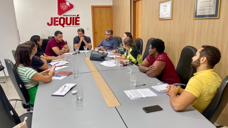 REALIZADA PRIMEIRA REUNIÃO DO GOVERNO MUNICIPAL DE JEQUIÉ COM REPRESENTANTES DA APLB-SINDICATO.