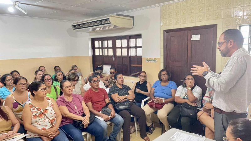 APLB Sindicato de Jequié realiza reunião com professores (as) em processo de aposentadoria conclusos tramitando no IPREJ