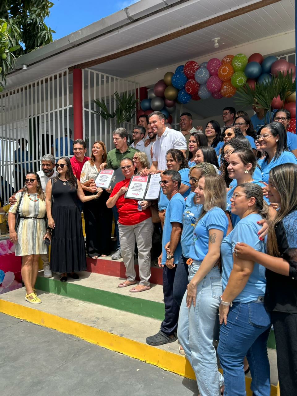 SANÇÃO E PUBLICAÇÃO DO NOVO ESTATUTO E PLANO DE CARREIRA MARCAM DIA HISTÓRICO PARA OS TRABALHADORES EM EDUCAÇÃO DE JEQUIÉ