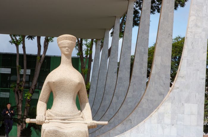 STF garante piso do magistério a professores temporários