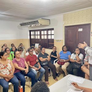 APLB Sindicato de Jequié realiza reunião com professores (as) em processo de aposentadoria conclusos tramitando no IPREJ