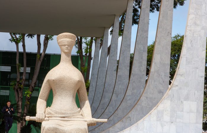 STF garante piso do magistério a professores temporários