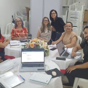 EDUCAÇÃO EM MOVIMENTO: Comissão do Novo Plano de Carreira realiza primeira reunião de trabalho!