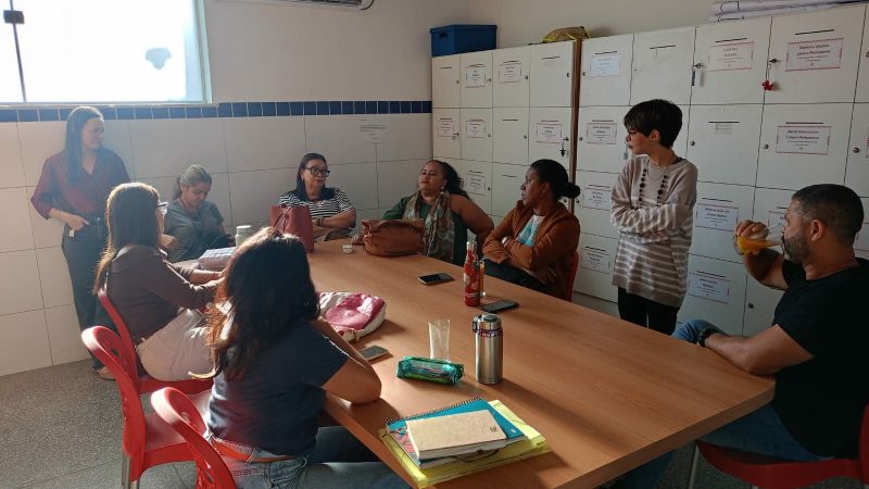 Jequié- BA: APLB visita Colégio Estadual Milton Santos
