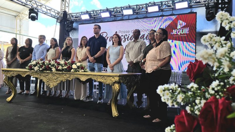 APLB PARTICIPA DA CERIMÔNIA DE POSSE DOS CONCURSADOS DA EDUCAÇÃO MUNICIPAL